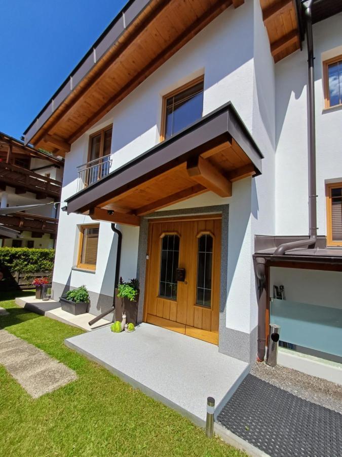 Haus Helene Prantl Apartamento Längenfeld Exterior foto